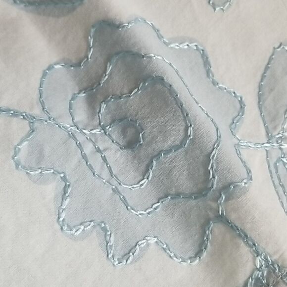 4@30.00 or 20.00:LADIES Blouse by GISELLA - Picture 14 of 16